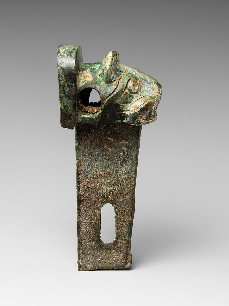 Chariot linchpin with a tiger head, Bronze, China
