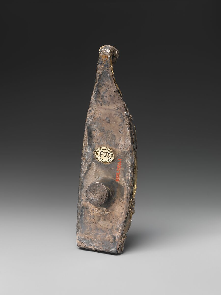 Belt hook, Gilt bronze inlaid with jade (nephrite), mother-of-pearl, glass, and turquoise, China