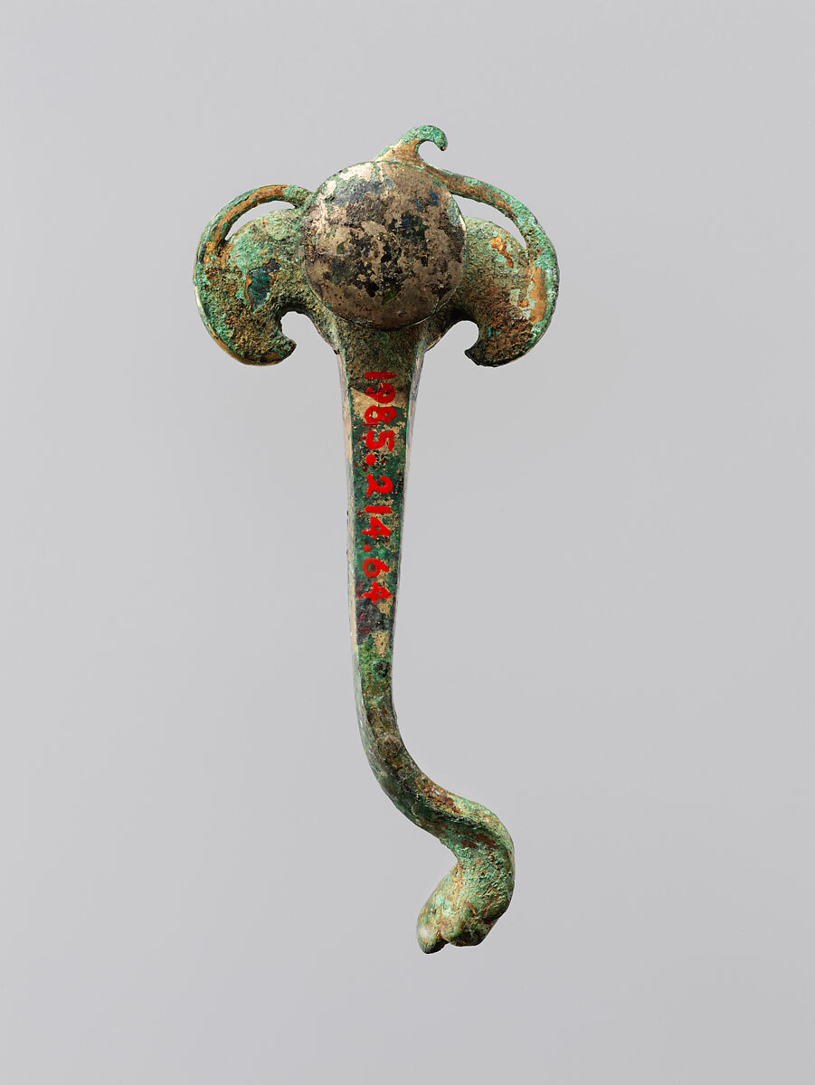Belt hook, Gilt bronze inlaid with turquoise, China