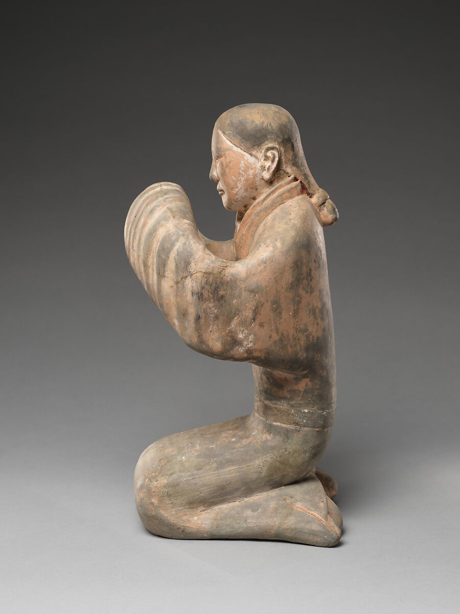 Kneeling Lady in Greeting Gesture, Earthenware with traces of pigments over white slip, China