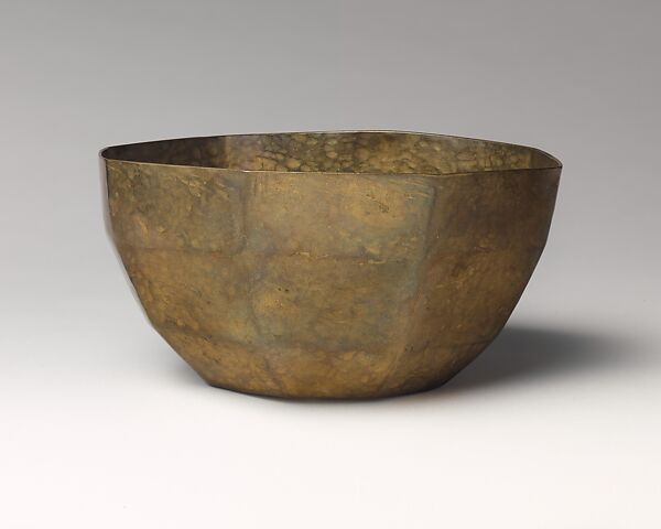 Bowl, Johannes Itten (Swiss, Süderen-Linden 1888–1967 Zurich), Hammered brass 