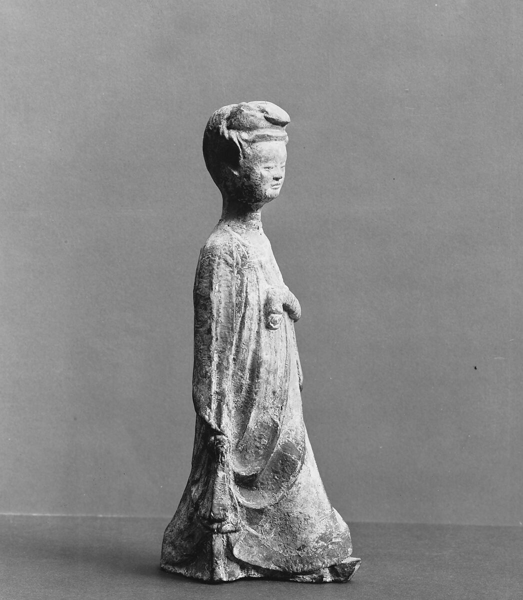 Female attendant, Glazed earthenware with pigment, China