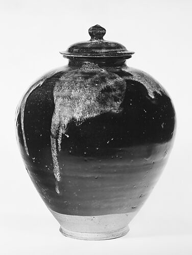 Covered jar