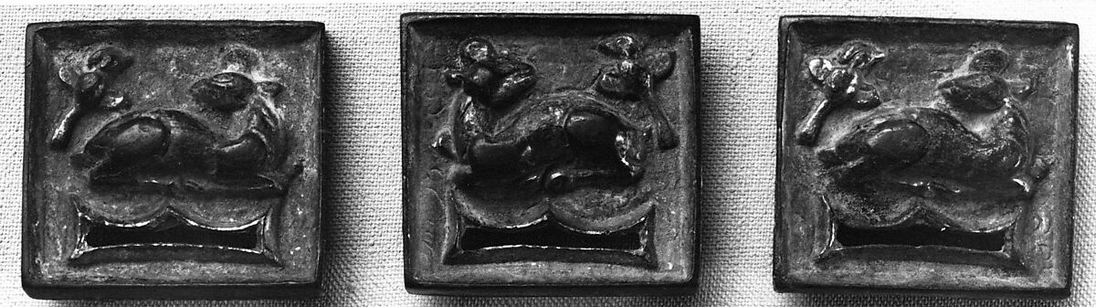 Decorative belt plaques, Gilt bronze, China