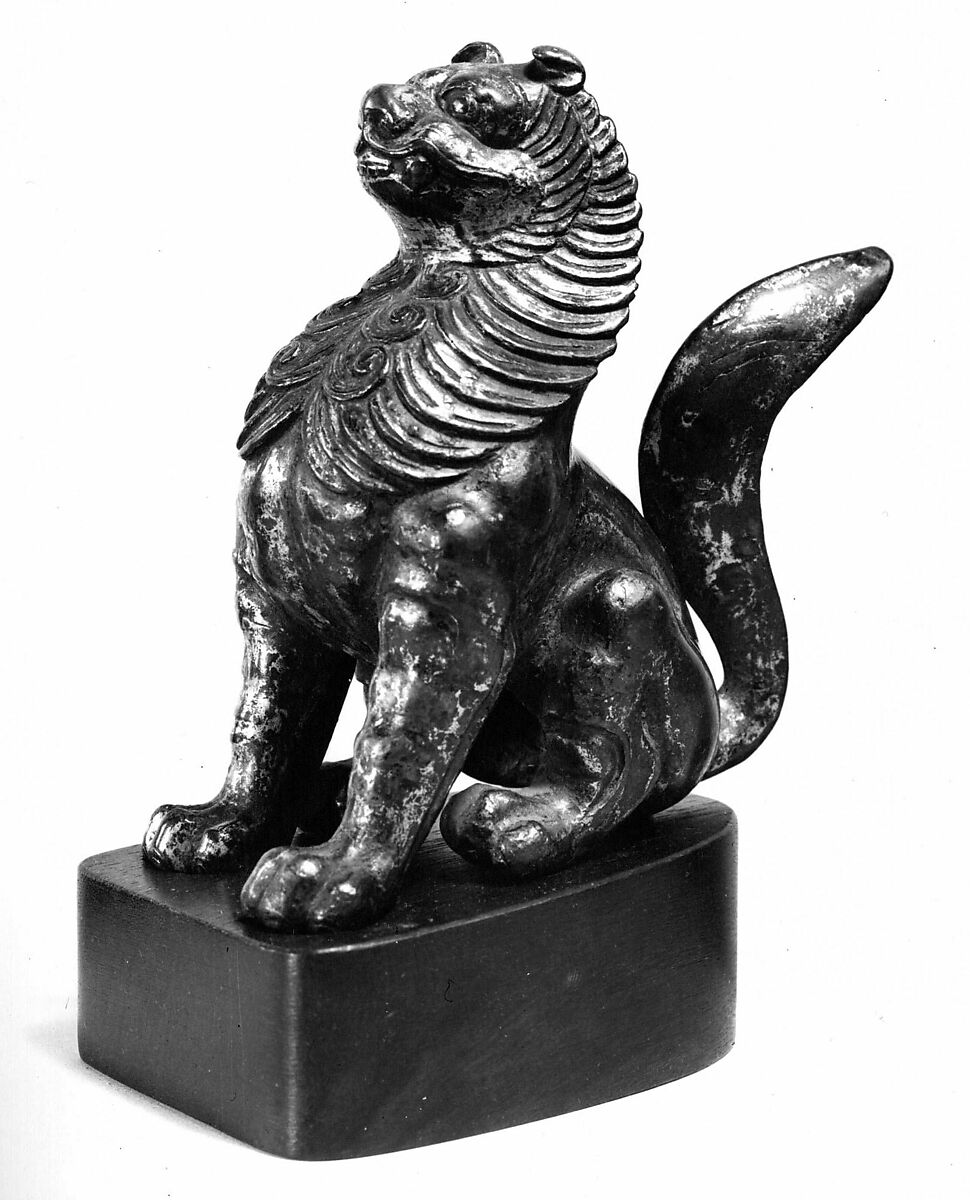 Seated lion, Bronze with traces of gilding, China 