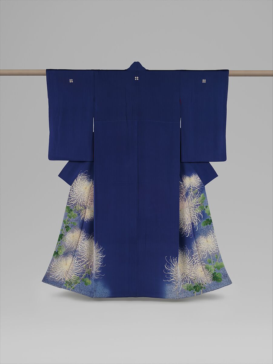 Kimono Ensemble with Chrysanthemums, Silk, metallic thread, Japan 
