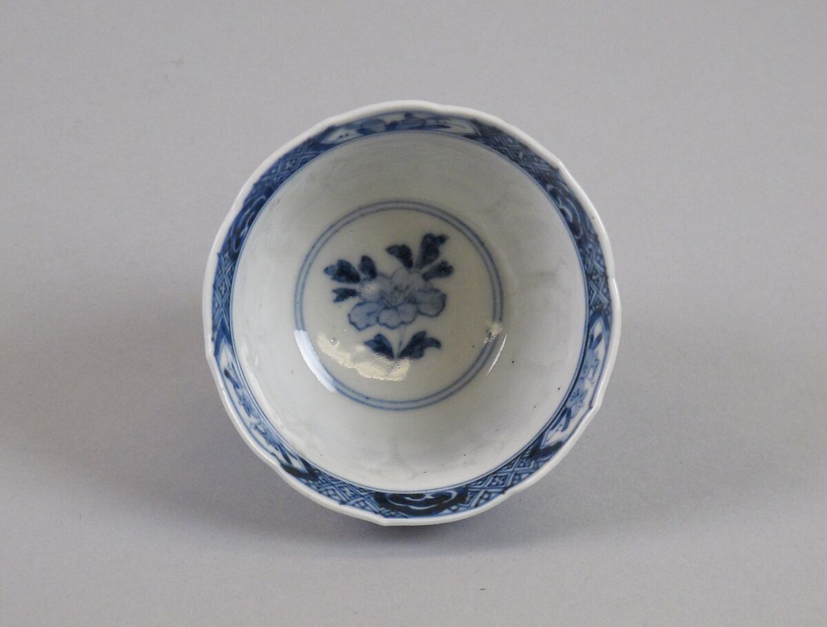 Cup, Porcelain painted in underglaze blue, China