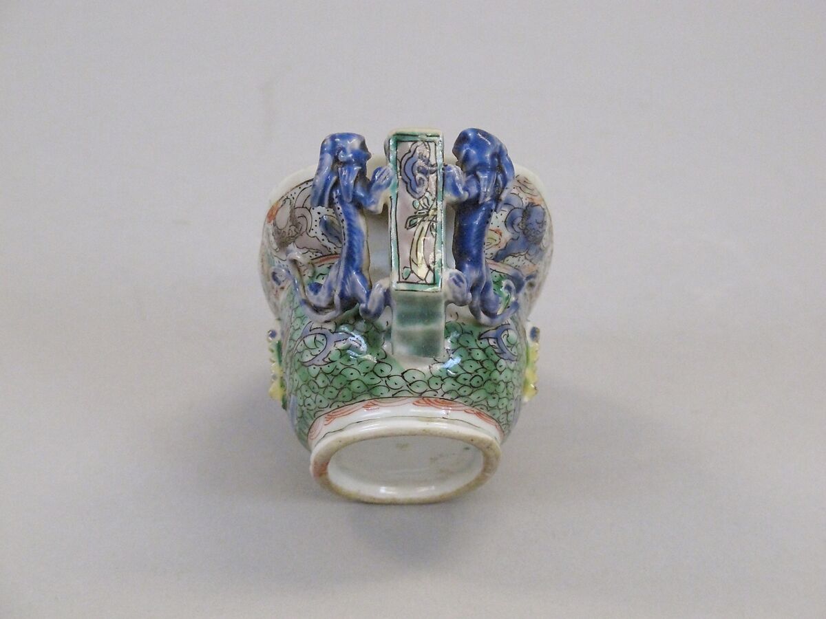 Sacrificial Cup, Porcelain painted in overglaze polychrome enamels, China