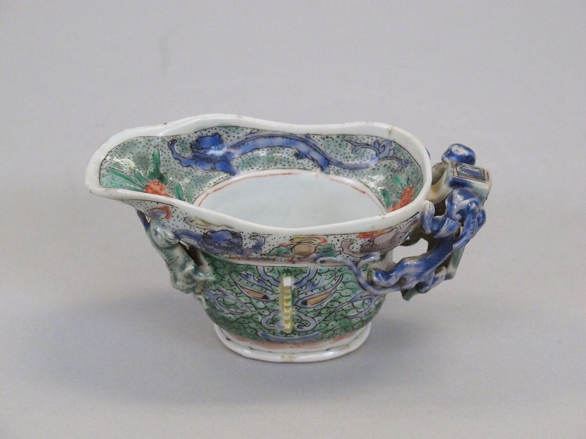 Sacrificial Cup, Porcelain painted in overglaze polychrome enamels, China 