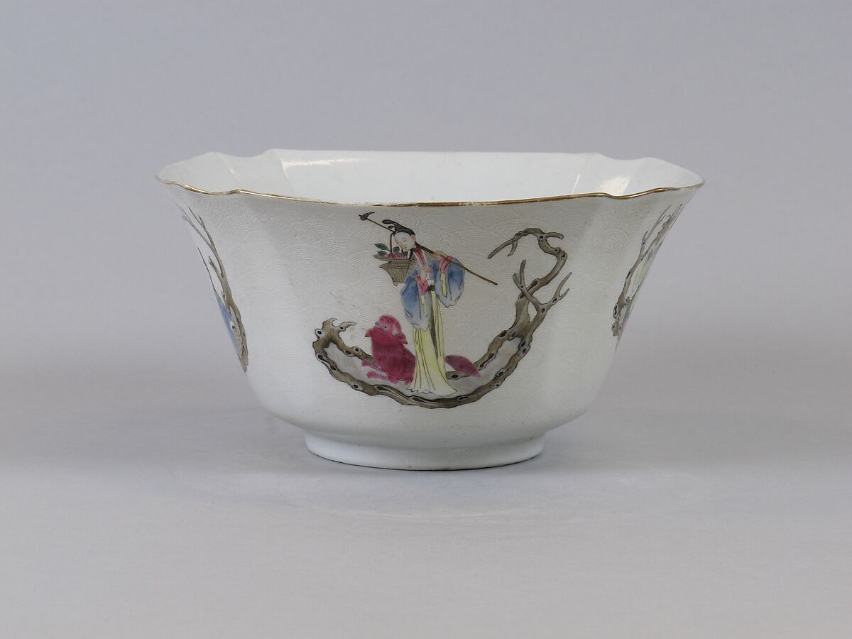 Bowl, Porcelain painted in overglaze enamels, with engraved decoration, China