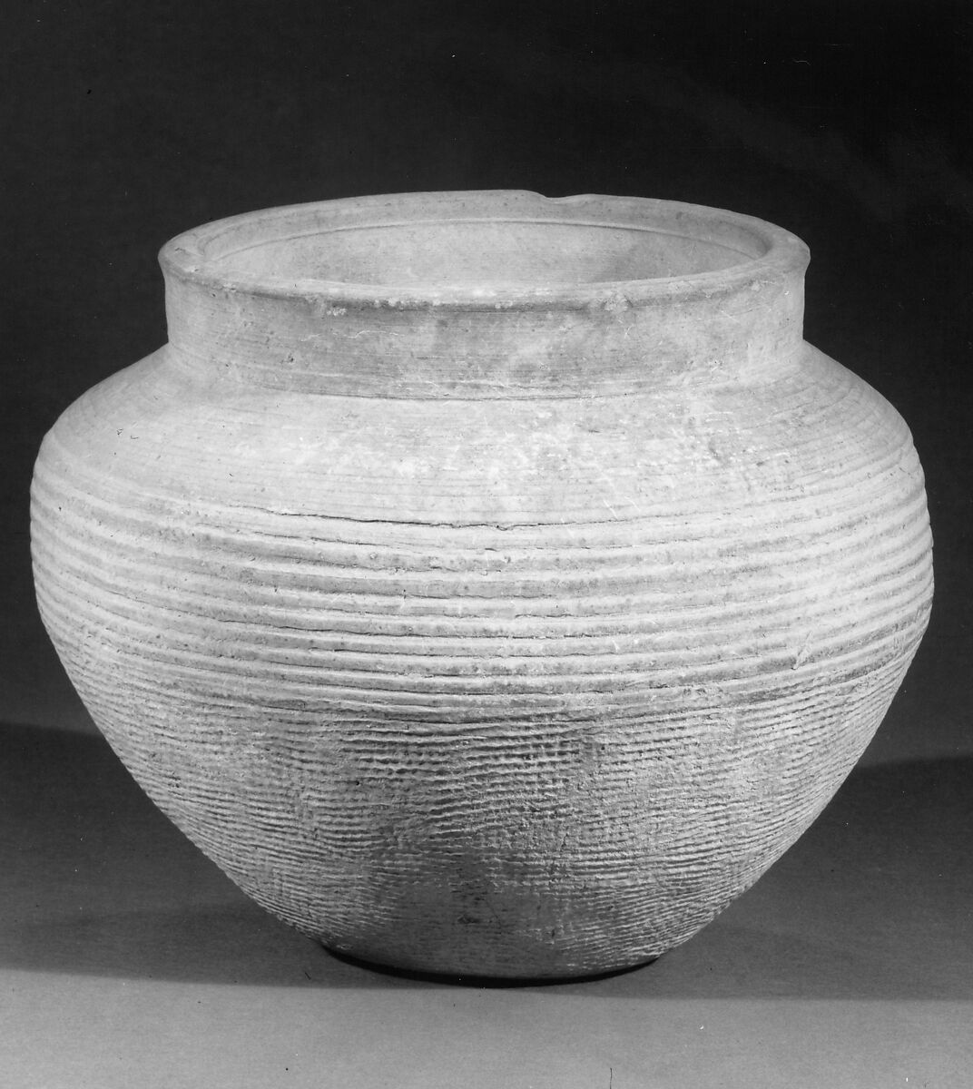 Jar (Guan), Earthenware with ribbing and cord markings, China 