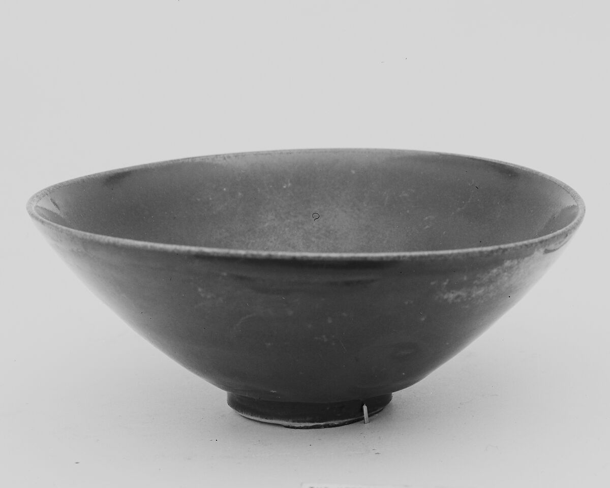 Bowl, Porcelaneous ware with reddish brown glaze ("red" ["brown"] Ding ware), China 