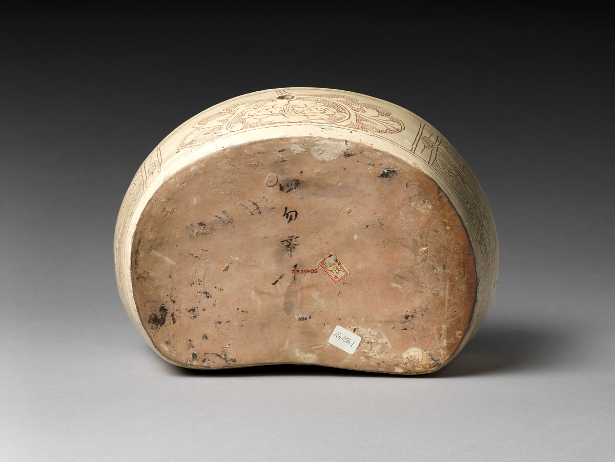 Pillow with Peonies, Stoneware with sgraffito decoration (Cizhou ware), China