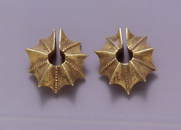 Pair of Ear Clips in the Shape of a Starfruit