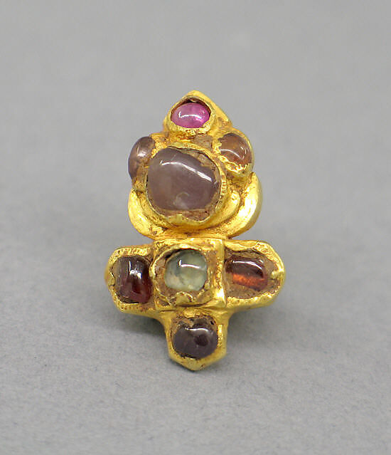 Ear Clip Inlaid with Eight Stones, Gold inlaid with eight stones, Indonesia 