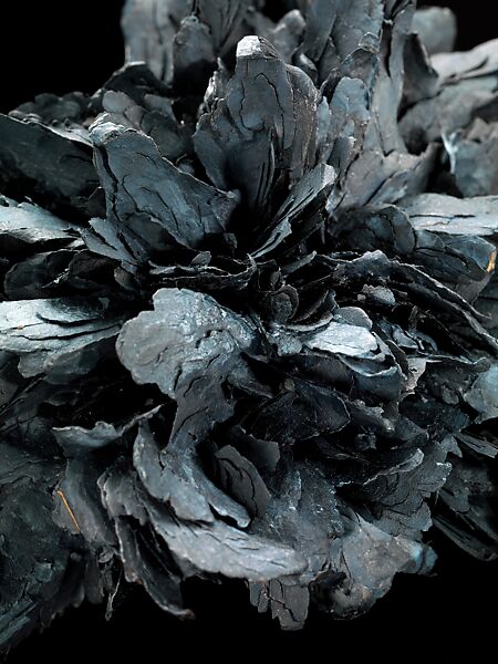 Necklace, Attai Chen (Israeli, Jerusalem 1979-2023), Paper, paint, coal, glue, and linen