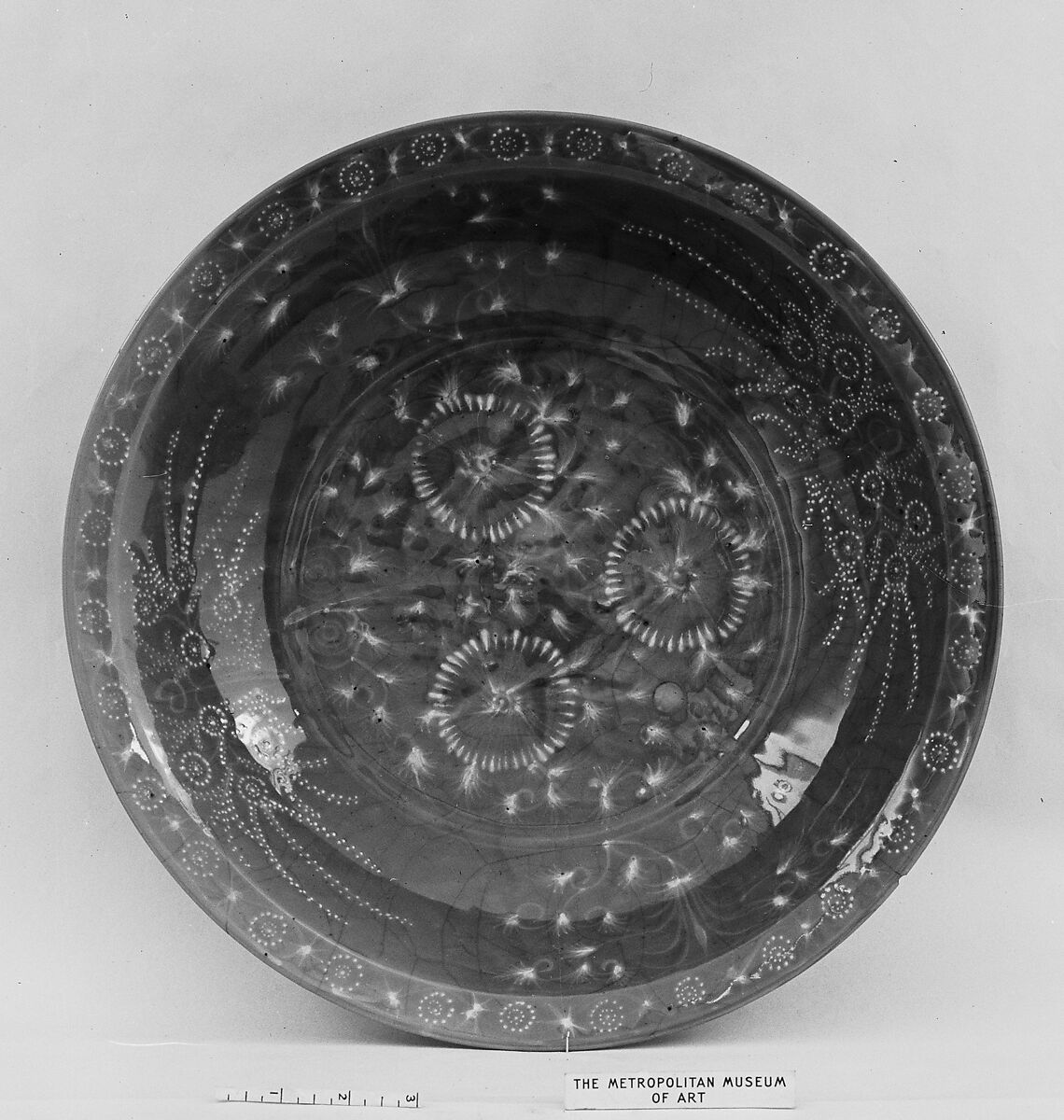 Plate, Stoneware with white slip decoration on light blue glaze ("Swatow" ware), China 