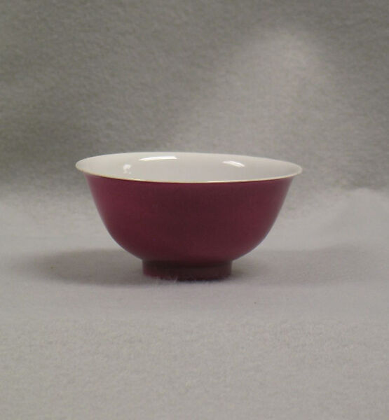 Cup, Porcelain with crimson pink glaze, China 