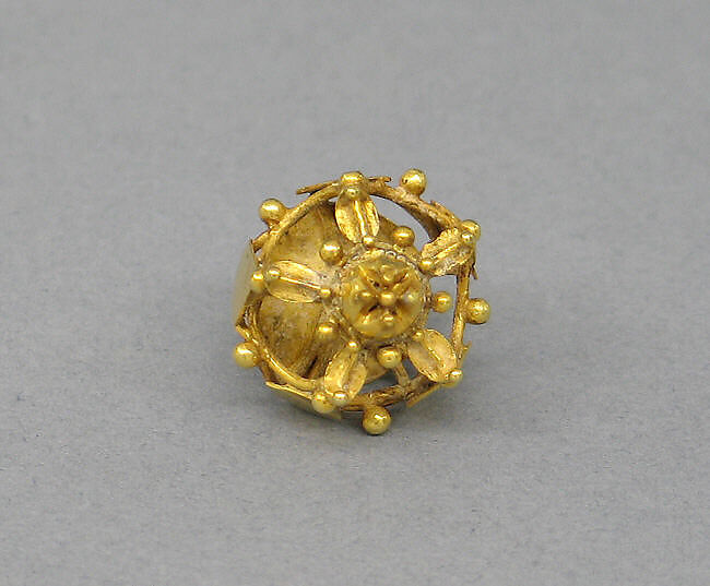 Latticed Diamond-shaped Pendant, Gold, Indonesia (Java) 