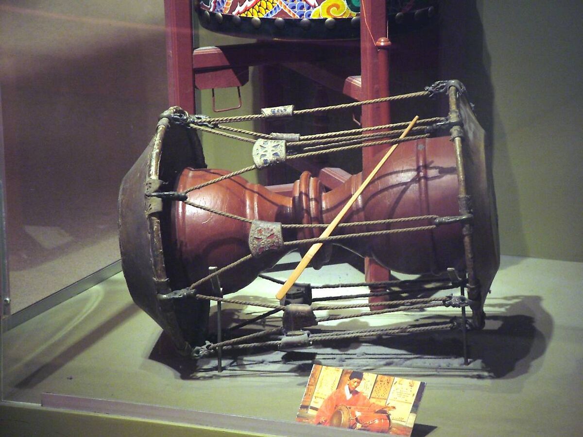 Changgo (장구 ), Wood, hide, rope, metal, Korean