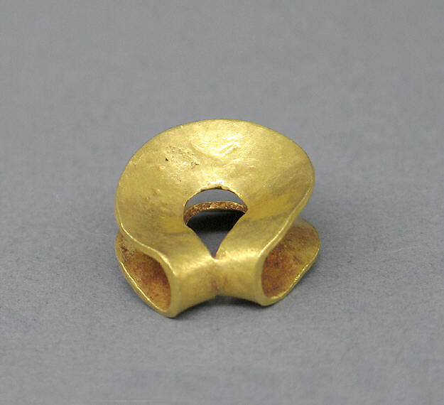 Pair of Circular Ear Hoops, Gold, Indonesia (Java) 