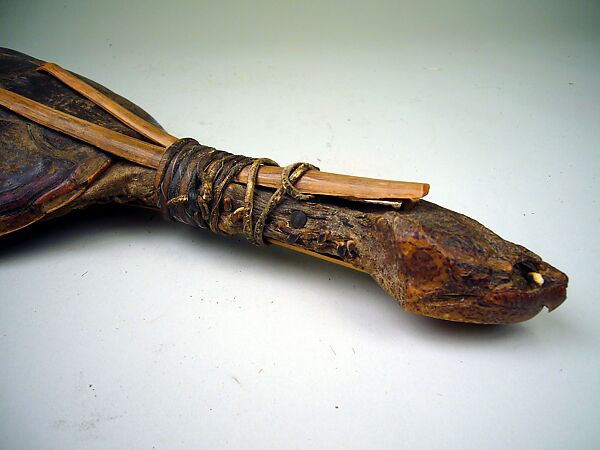 Kastáwēˀshæˀ (Ga-Nó-Wa Gustáh We Seh), Shell, cherry pits ?, wood, leather, Native American (Iroquois)