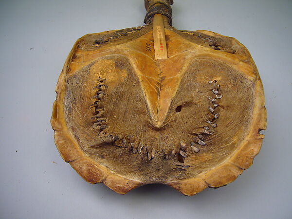 Kastáwēˀshæˀ (Ga-Nó-Wa Gustáh We Seh), Shell, cherry pits ?, wood, leather, Native American (Iroquois)