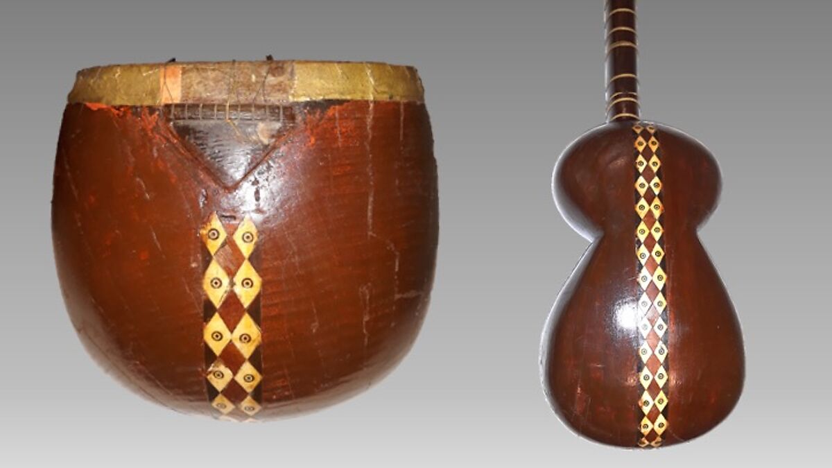 Tar, Wood, skin, metal, gut, mother-of-pearl, Armenian or Georgian