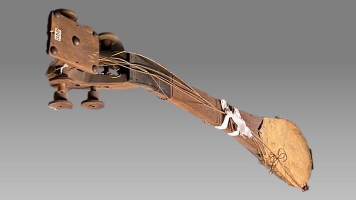 Stringed Instrument (Qanbus), Wood, hide, Arabian
