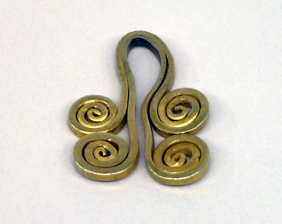 Pendant Composed of Two Sets of Volutes, Gold, Indonesia (Java) 