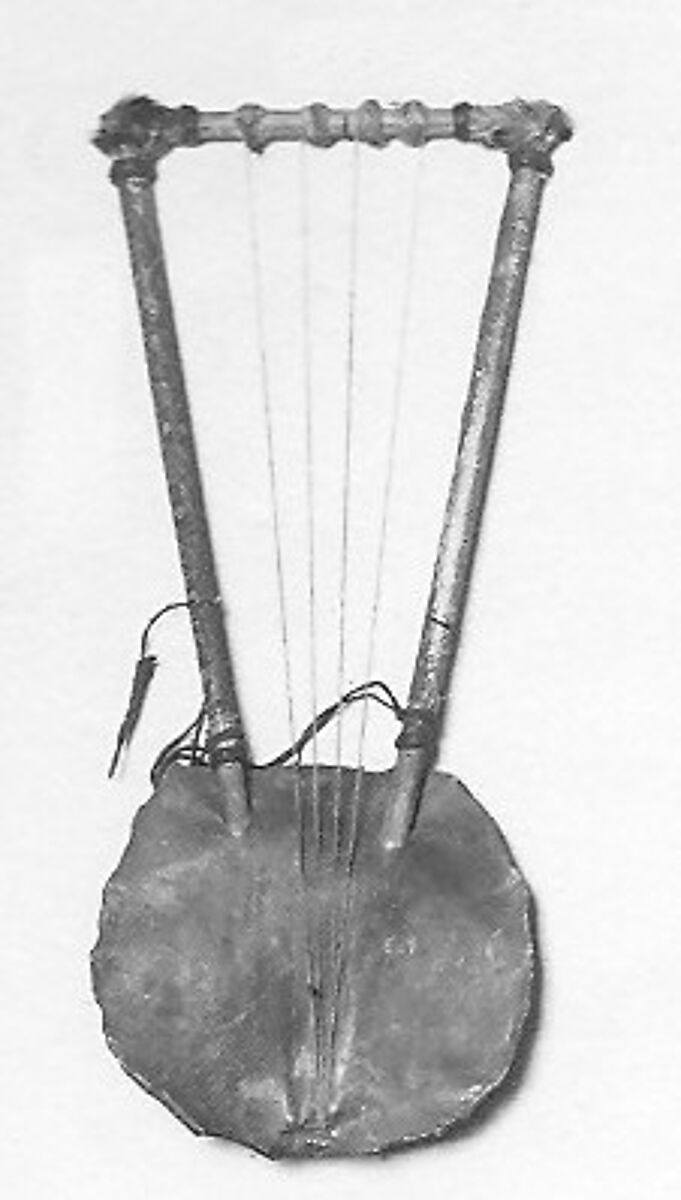 Bowl Lyre, Tortoiseshell, skin, wood, leather, probably Ethiopian