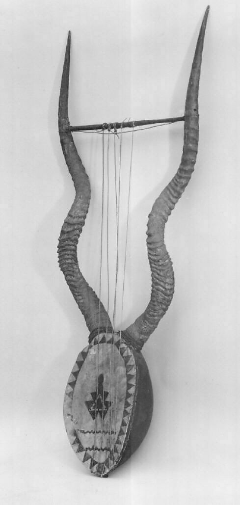 Lyre, Gourd, antelope horns, wood, skin, East African 