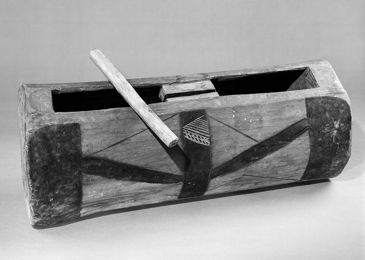 M'Kul, Wood, Fang people