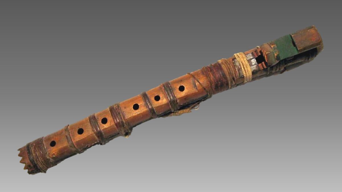 Pib-be-gwun or Siyontanka, Wood, skin, Native American (Chippewa or Ojibwa)