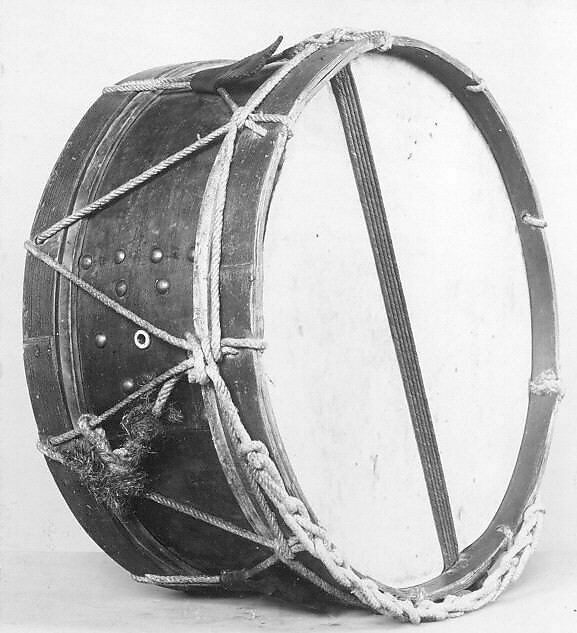 Snare Drum, Wood, skin, rope, American 