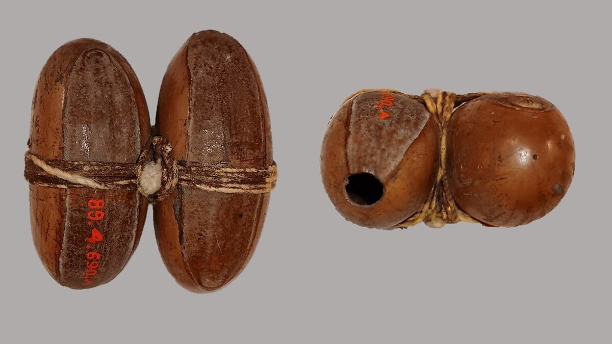 Free Aerophone, nut or fruit shells, cord, Native American (Guyanese) 