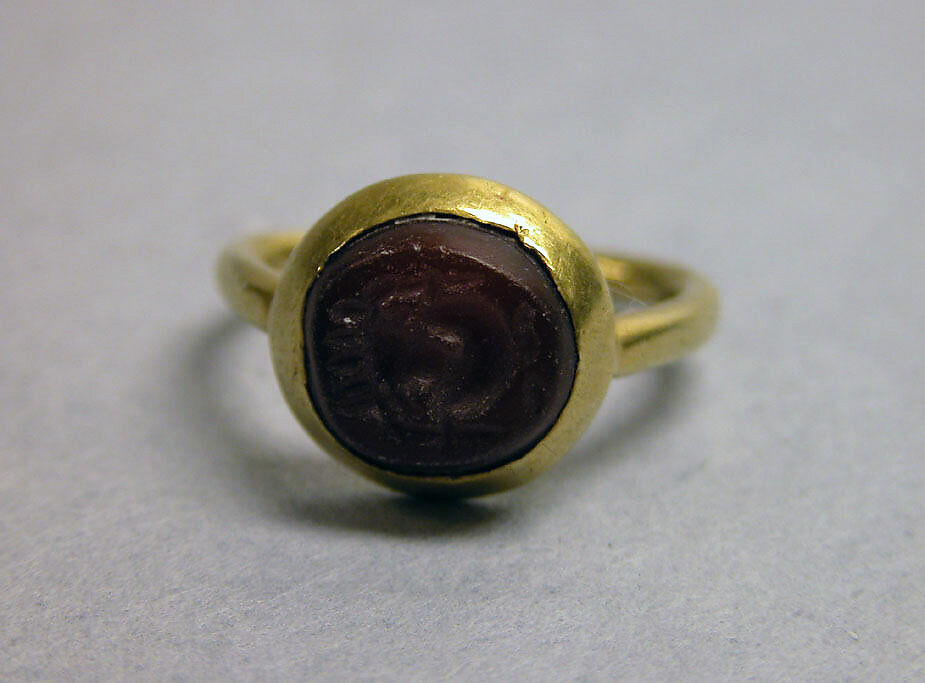 Ring with Inset Circular Red Stone, Gold with red stone, Indonesia (Java) 