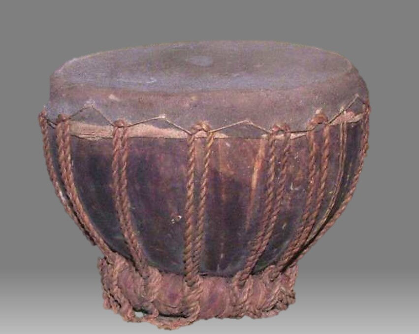 Puniu (knee drum), Coconut shell, fish skin, fiber, Hawai'i 