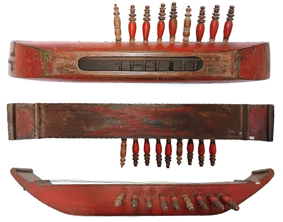 Kechapi, wood, paint, wire, Java (Sundanese)