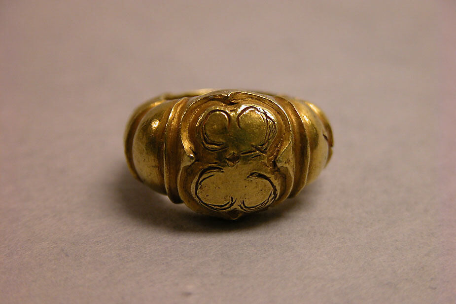 Ring with Incised Quatrefoil Design, Gold, Indonesia (Java) 