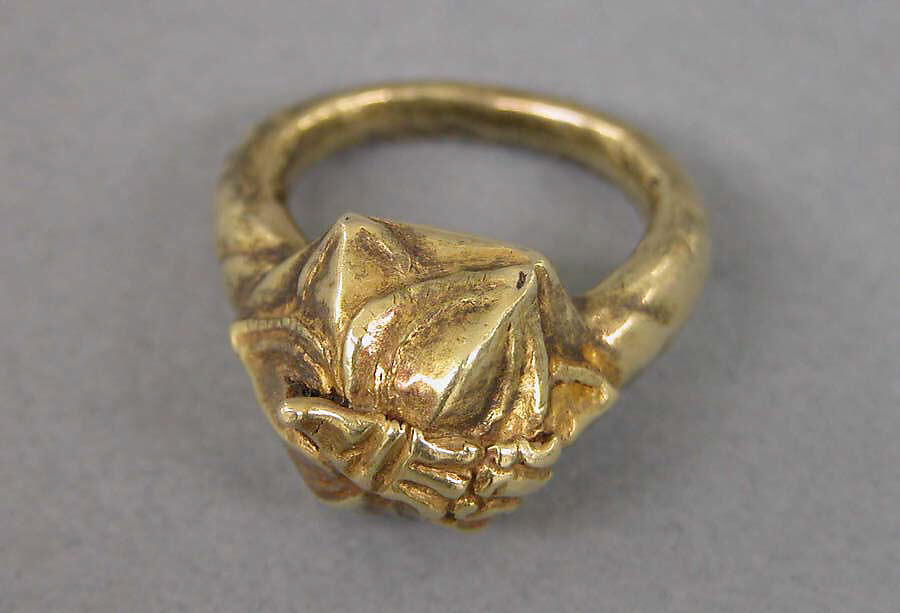 Ring with Lotus Motif on Bezel, Gold, Indonesia (Java)
