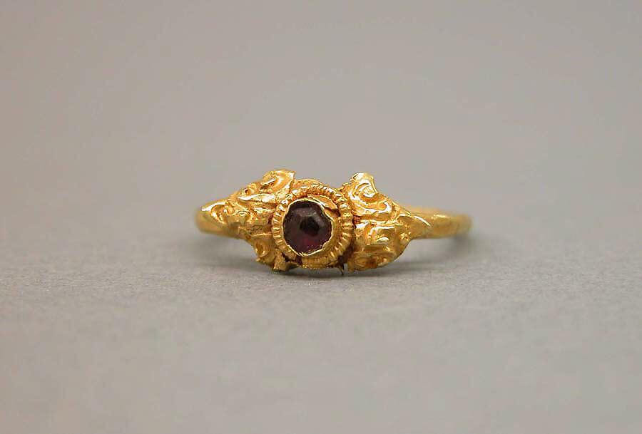 Ring with Purple Stone Surrounded by Foliate Designs, Gold with purple stone, Indonesia (Java)
