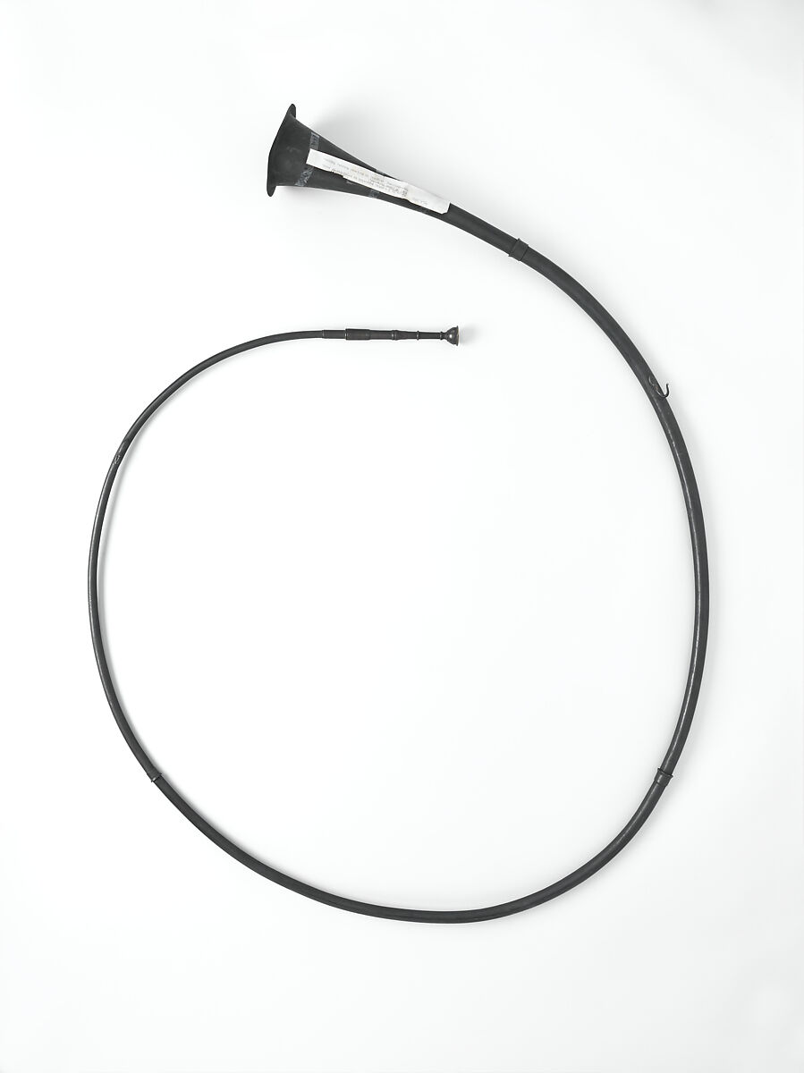 Cornu (reproduction), metal, wood, Italian (Roman reproduction)