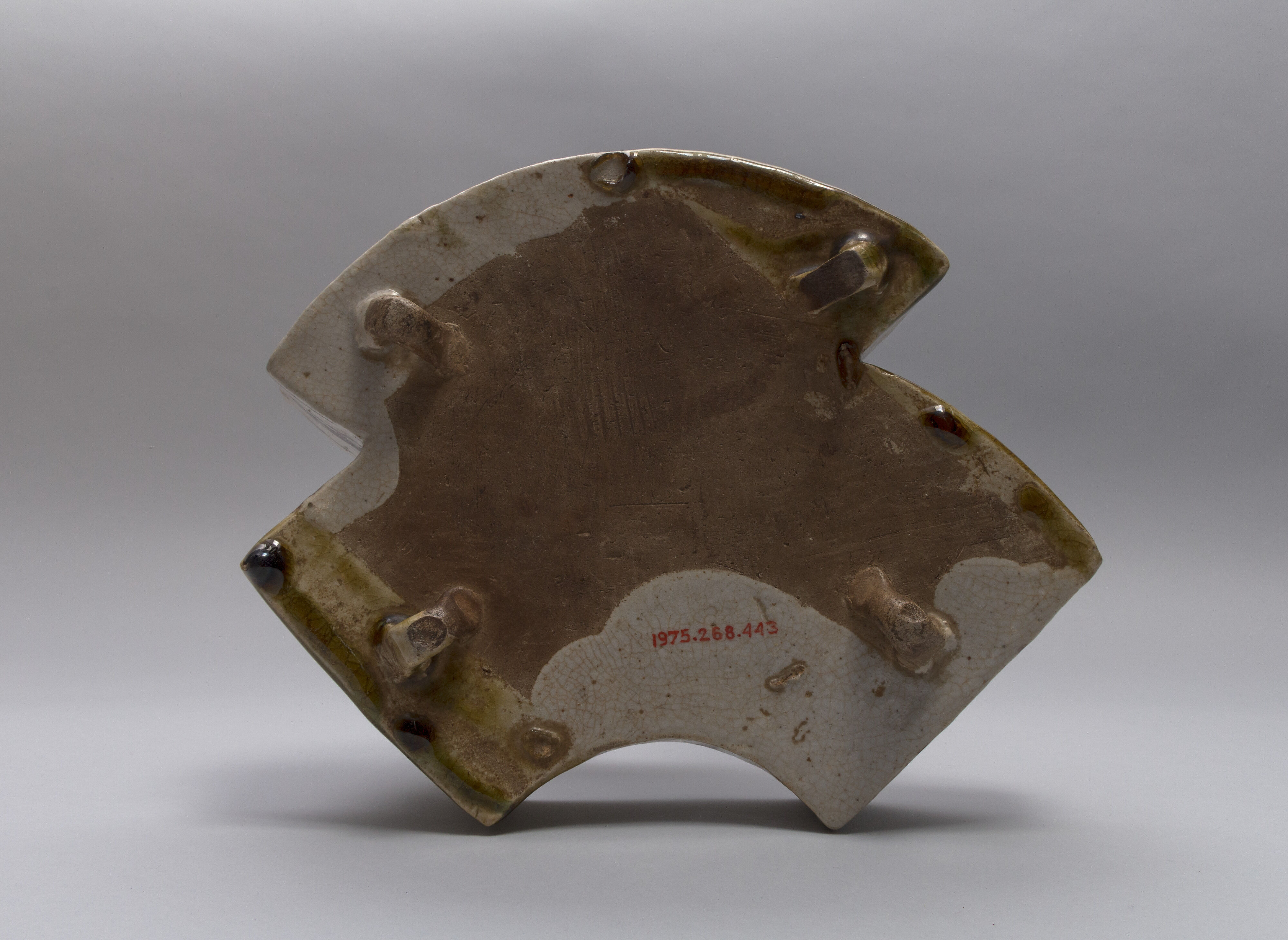 織部扇面形手鉢 - Japan - Momoyama period (1573–1615) - The