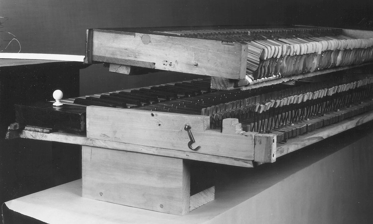 Black and white photo of Cristofori pianoforte action system.