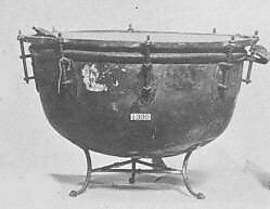 Kettledrum, various materials, German 