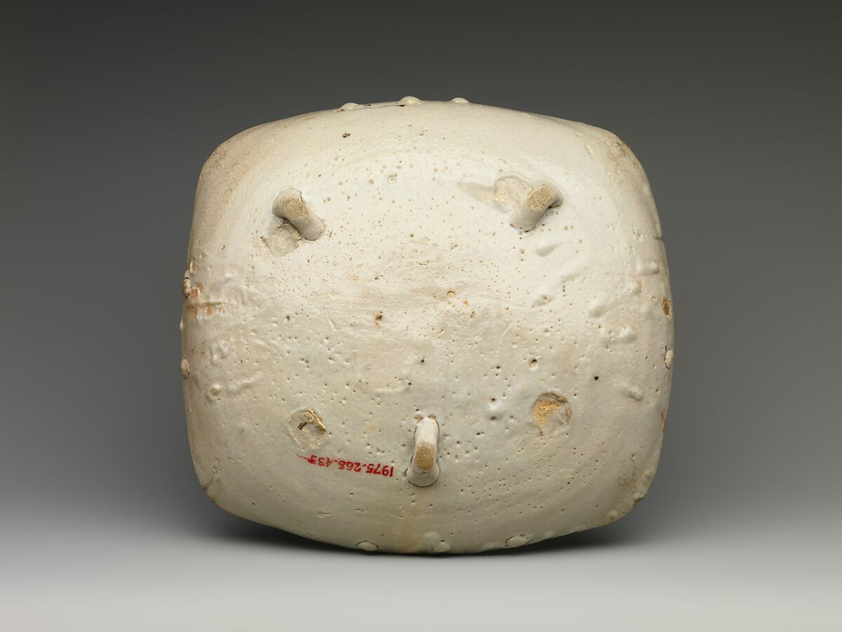 Dish with Reeds, Stoneware with underglaze iron decoration (Mino ware, Shino style), Japan