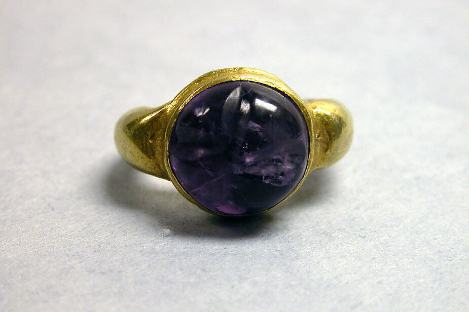 Stirrup-shaped Ring with Large Circular Stone, Gold with stone, Indonesia (Java) 