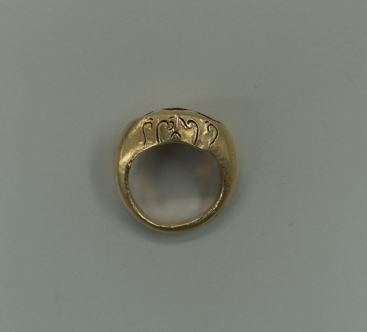 Ring with Lozenge-Shaped Bezel and O.J. Inscription, Gold, Indonesia (Java)