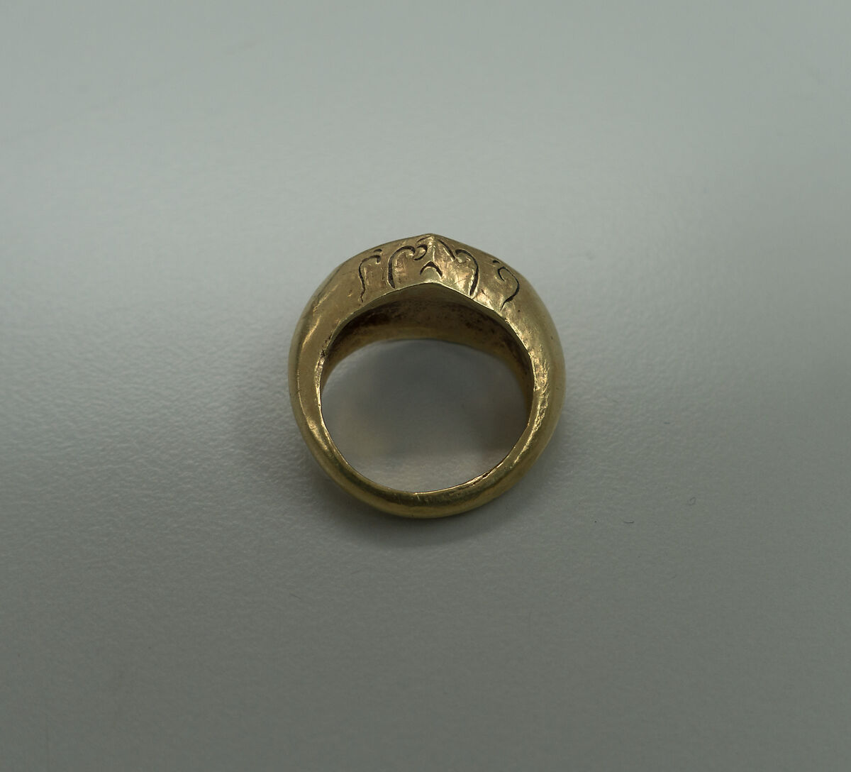 Ring with Lozenge-Shaped Bezel and O.J. Inscription, Gold, Indonesia (Java)